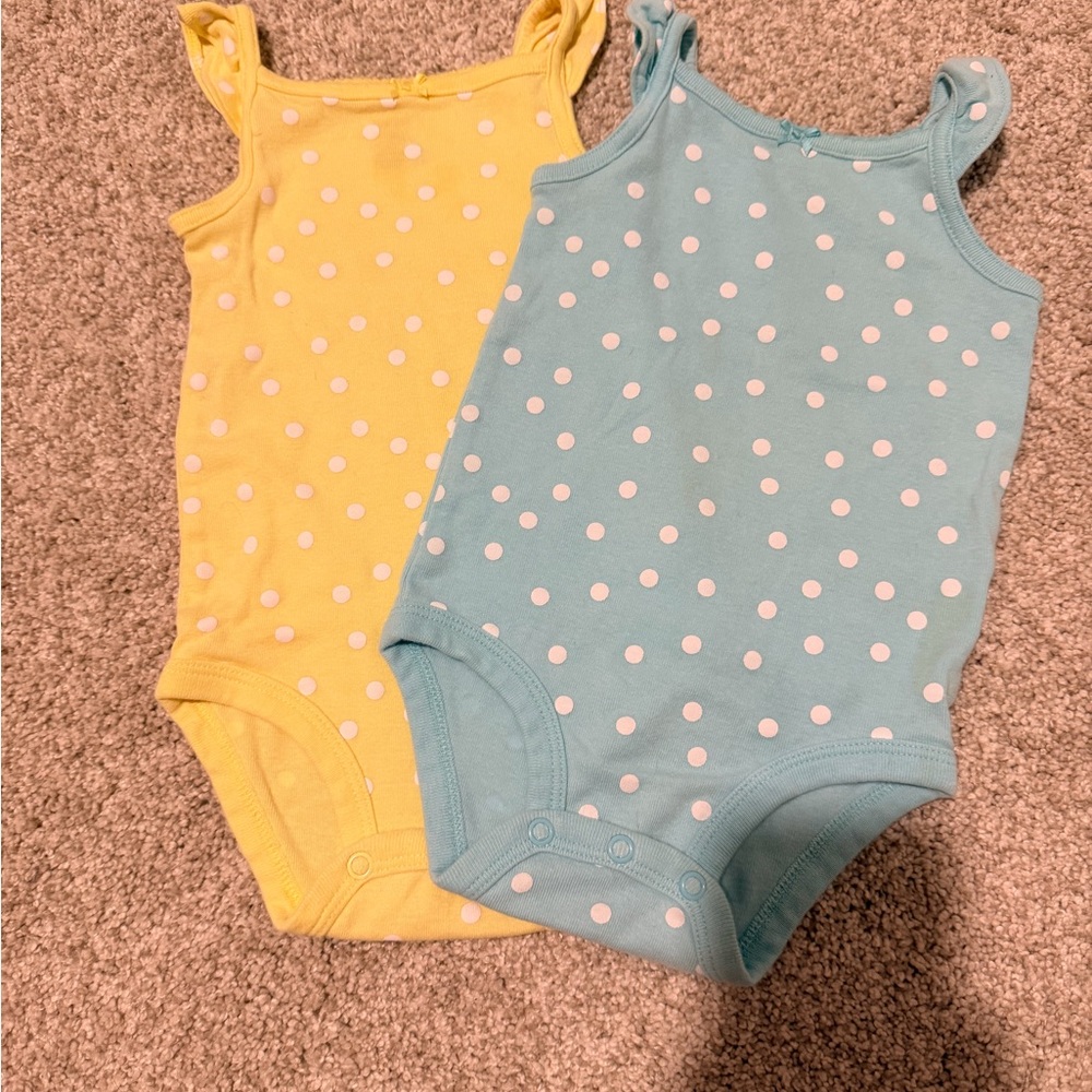 6M, 6-9M, 9M baby girl onesie bundle - Picture 9 of 10
